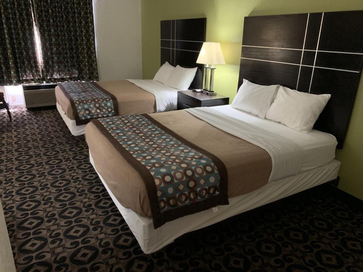 King'S Inn Торингтън Екстериор снимка